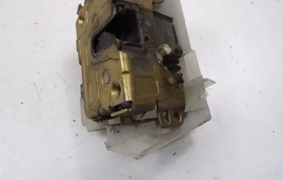 Renault Scenic I Front door lock