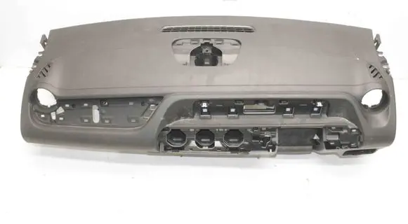 Mercedes-Benz EQA Dashboard