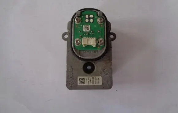 Mercedes-Benz C W205 LED ballast control module 1305715284