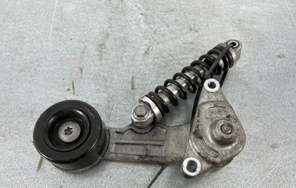 Hyundai Ioniq Alternator belt tensioner 2528303HA1