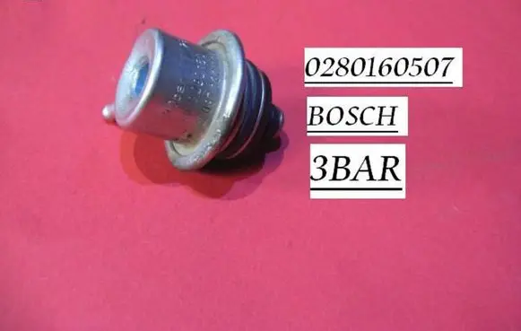 Volkswagen PASSAT B4 Fuel pressure regulator 0280160507