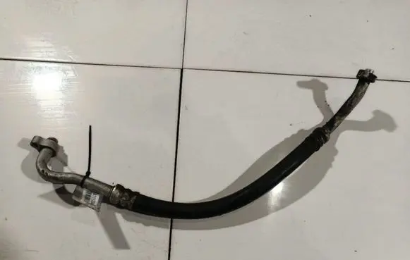 Ford C-MAX I Air conditioning (A/C) pipe/hose 