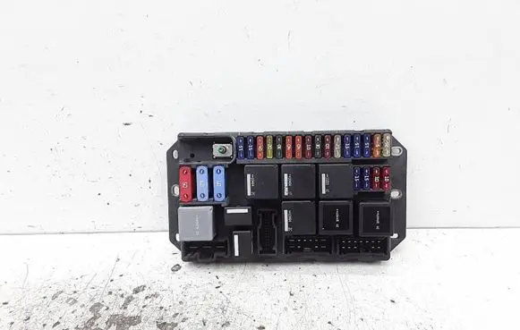 Land Rover Range Rover L322 Fuse module AH4214A073AB 519391007