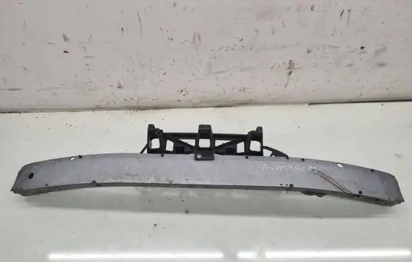 Opel Zafira B Front bumper cross member