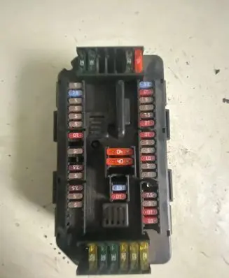 BMW 1 F20 F21 Fuse box set 6114V7 761706 26102012
