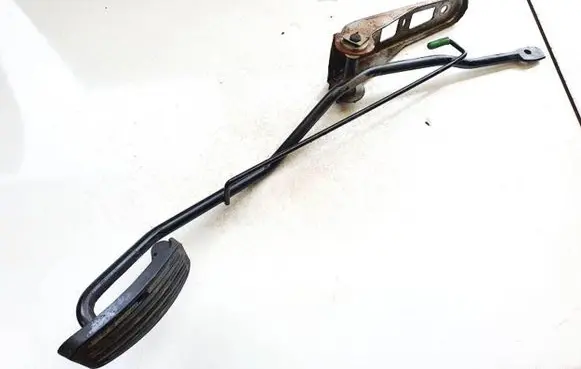 Peugeot 406 Accelerator throttle pedal