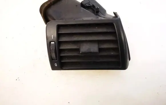 BMW 3 E46 Dash center air vent grill 64228361898 64.22-8361898