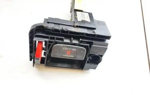 Volvo V50 Seat back rest lock catch 8641849 8613633