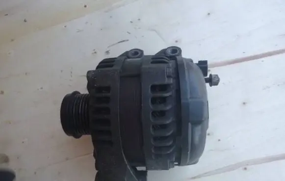 Chrysler Town & Country V Generator/alternator P04801624AD 4210000770