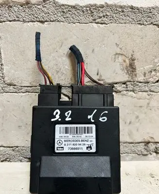 Mercedes-Benz E W211 Tailgate hydraulic pump motor A2118209426