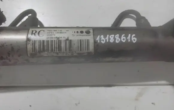 Opel Zafira B Steering rack 13188616 7831985142