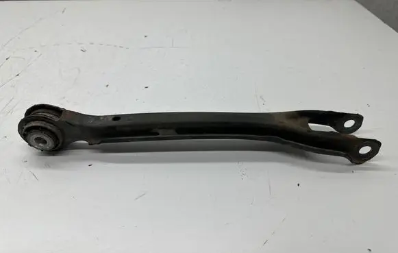 Mercedes-Benz CLS C218 AMG Rear upper control arm/wishbone A2043521205