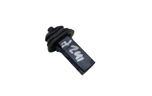 BMW X5 E70 Fuel tank opening switch 8228939