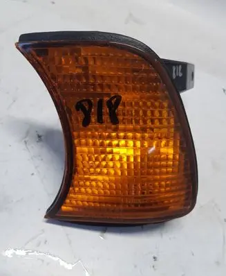 BMW 5 E34 Front indicator light 155243 155041 1384033