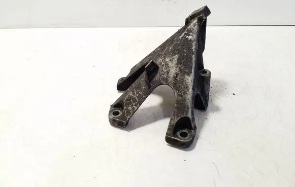 Audi A4 S4 B6 8E 8H Engine mounting bracket 8E0199307F