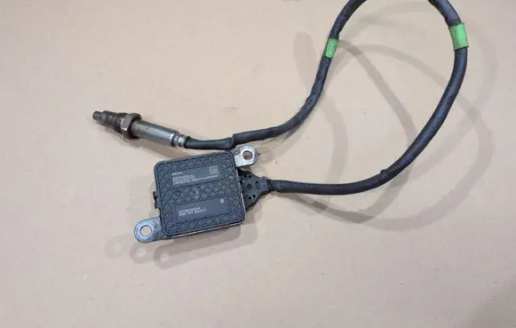 Renault Master III Lambda probe sensor 227905433R SNS1015 A3C0143410002
