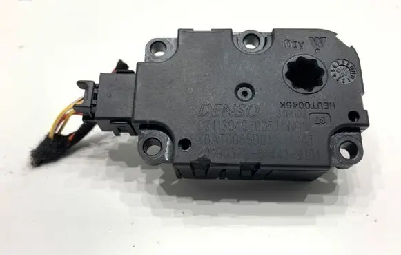 Audi A8 S8 D5 Air flap motor/actuator CZ1139400051