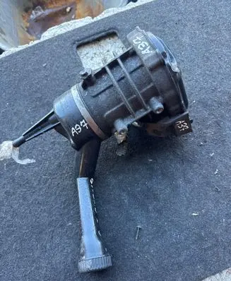Citroen C4 I Picasso Power steering pump 9685051580