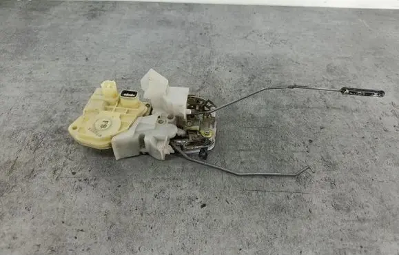 Honda Jazz Front door lock