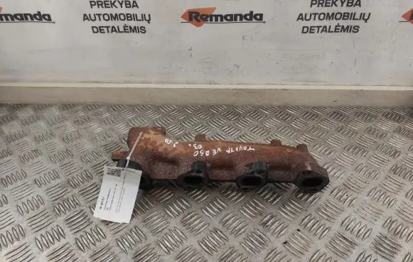 Toyota Corolla Verso E121 Exhaust manifold