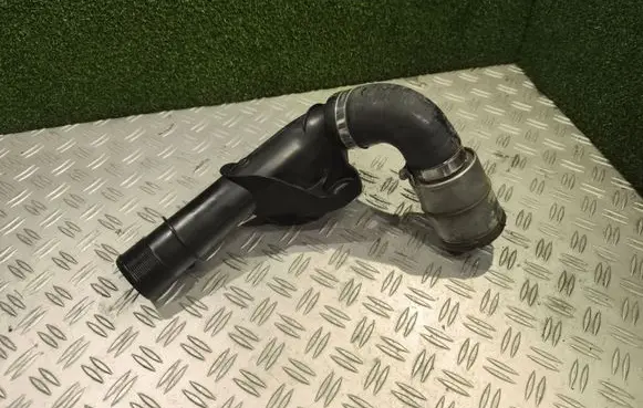 Intercooler hose/pipe