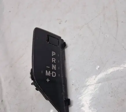 Mazda CX-5 Gear shift selector indicator 76J910