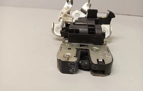 Skoda Octavia Mk3 (5E) Tailgate/trunk/boot lock/catch/latch 5E0827505