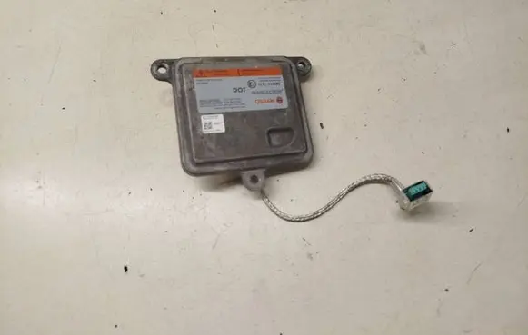 Land Rover Discovery Sport Headlight ballast module Xenon E110R044663
