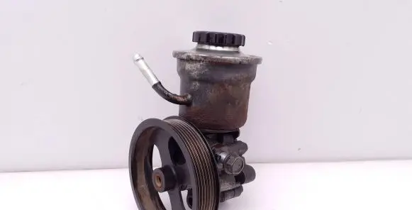 Toyota Corolla Verso AR10 Power steering pump 4431005120