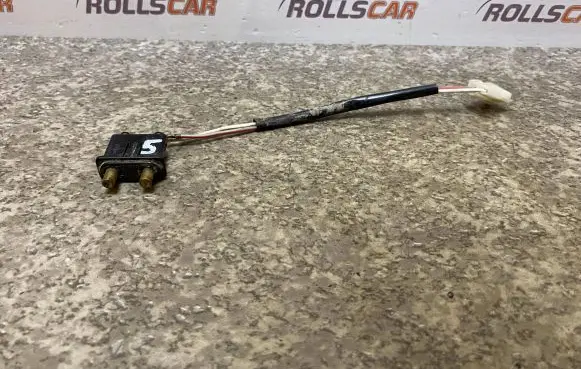 Mercedes-Benz Sprinter W901 W902 W903 W904 Sliding door contact joint 9018200254