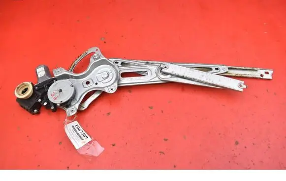 Toyota Auris E180 Front door window regulator with motor 8570102010