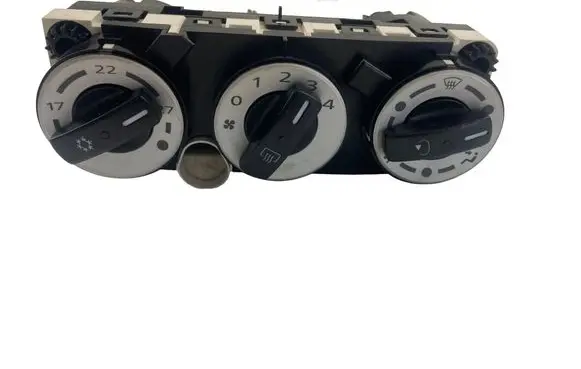 Mitsubishi Colt Interior fan control switch 69668304