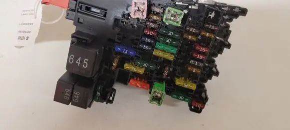 Audi A3 S3 8V Fuse module 5Q0937615C