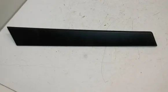 Audi A3 S3 8P Front door trim bar 8P4867409