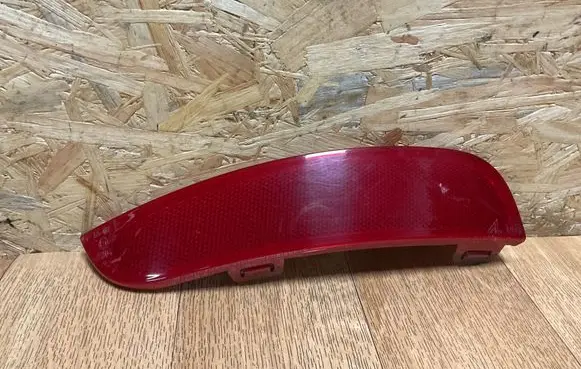 Volvo V50 Rear tail light reflector 30763345 0049670101