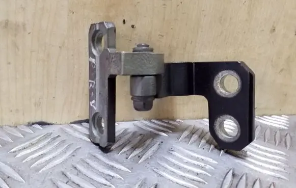 Volkswagen Phaeton Front door upper hinge 3D4831402A