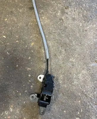 BMW X5 E70 Tailgate lock latch 7162147