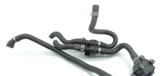 Volvo XC40 Water pump 31461909