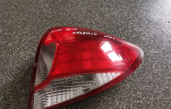 KIA Rio Rear/tail lights