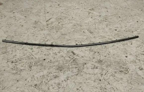 Chrysler Pacifica Front bumper splitter molding 04857627AA