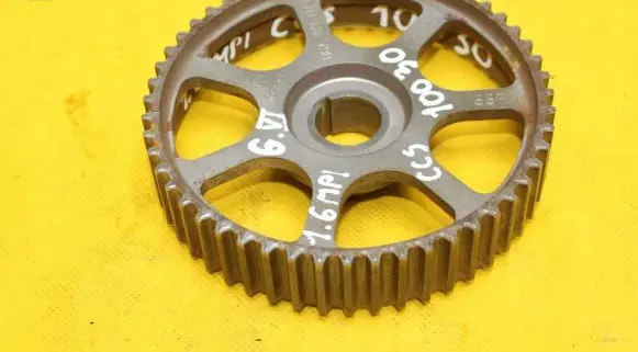 Volkswagen Golf VI Camshaft pulley/ VANOS 06A109111B