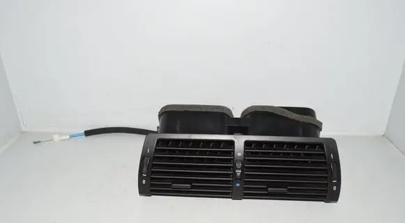 BMW X5 E53 Dash center air vent grill 8402221