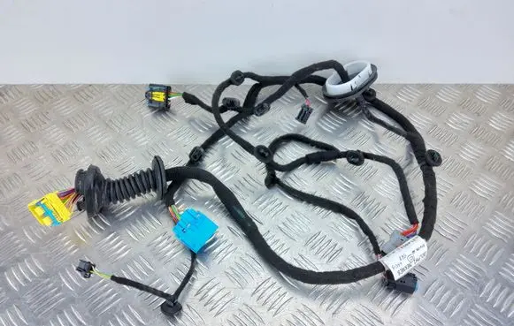 Citroen DS7 Crossback Rear door wiring loom 9821489480
