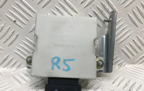 Toyota Corolla Verso E121 Window wiper interval relay 859400F010