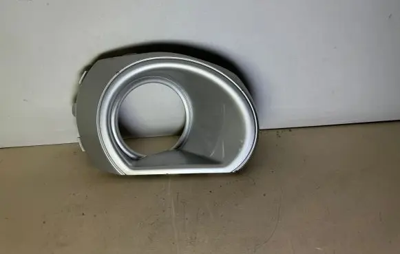Subaru Outback Front fog light trim/grill