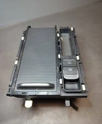 Volkswagen PASSAT B8 Cup holder front 3G086253181U