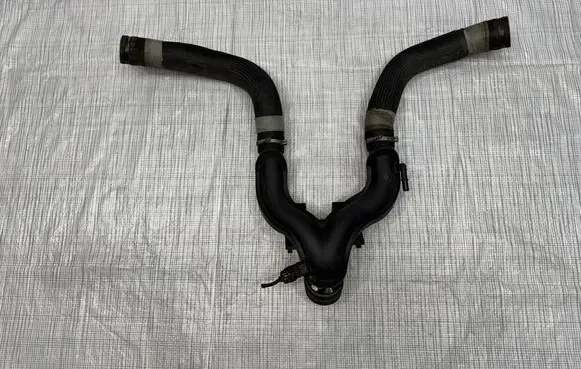 Maserati Levante Intercooler hose/pipe H36196
