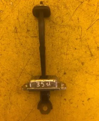 Chevrolet Captiva Rear door check strap stopper 