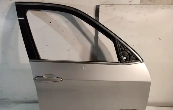 BMW X5 E70 Front door SPALVOSKODAS354