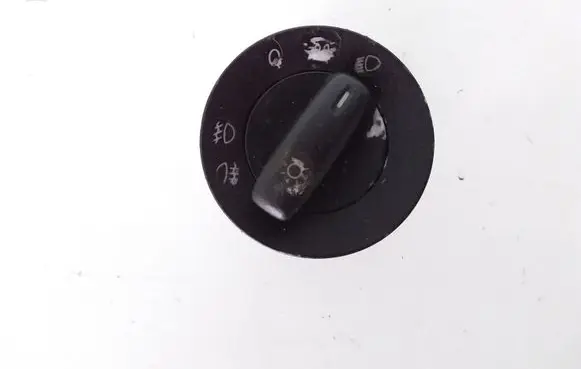 Volkswagen Golf V Light switch